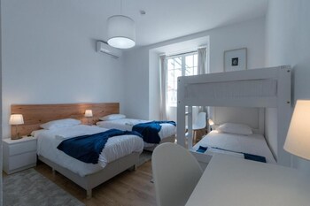 lagoa hostel and suites