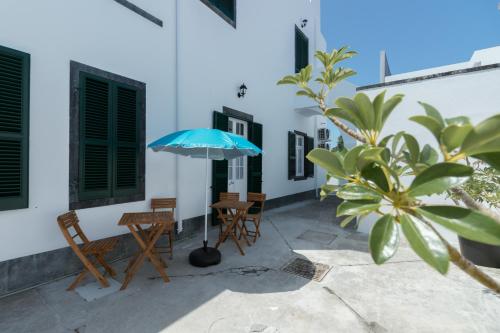 lagoa hostel and suites