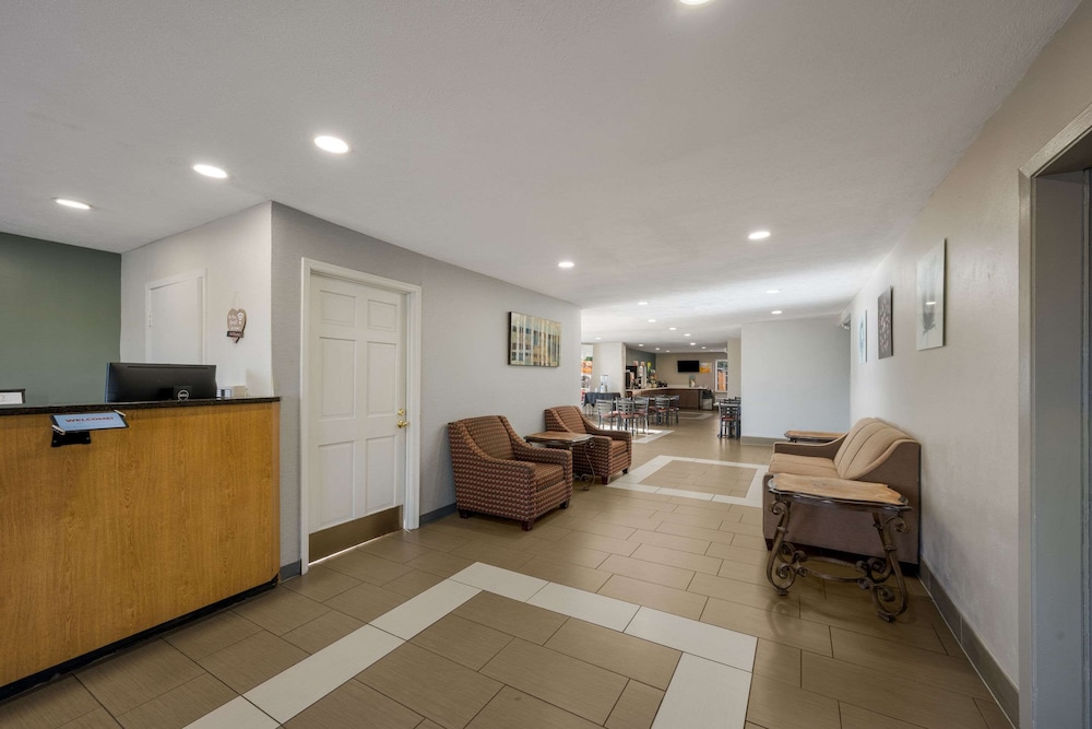 quality inn university area