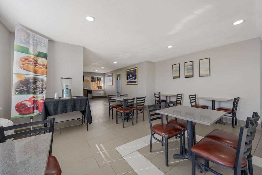 quality inn university area