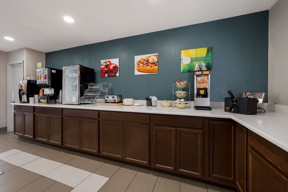 quality inn university area