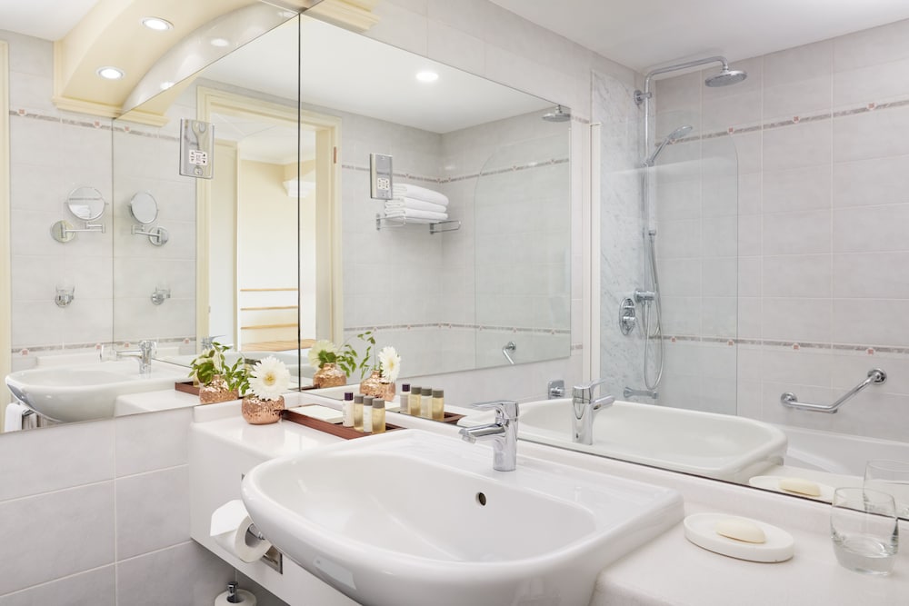 corinthia palace malta