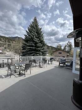 radium hot springs