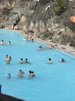 radium hot springs