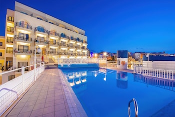 gillieru harbour hotel