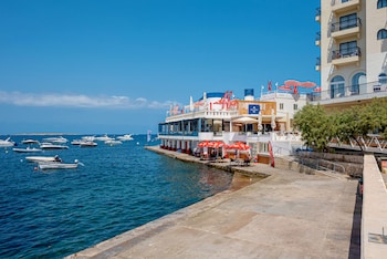gillieru harbour hotel