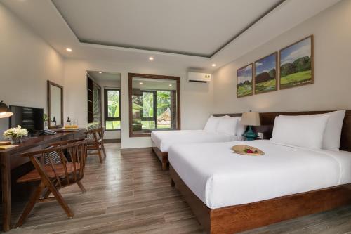 bai dinh riverside resort and spa