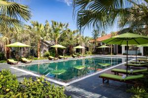 bai dinh riverside resort and spa