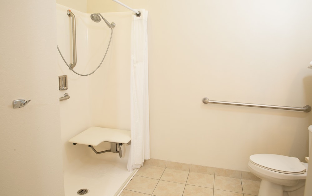 holiday inn express hotel and suites cherokee casino by ihg