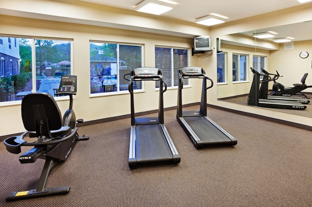 holiday inn express hotel and suites cherokee casino by ihg