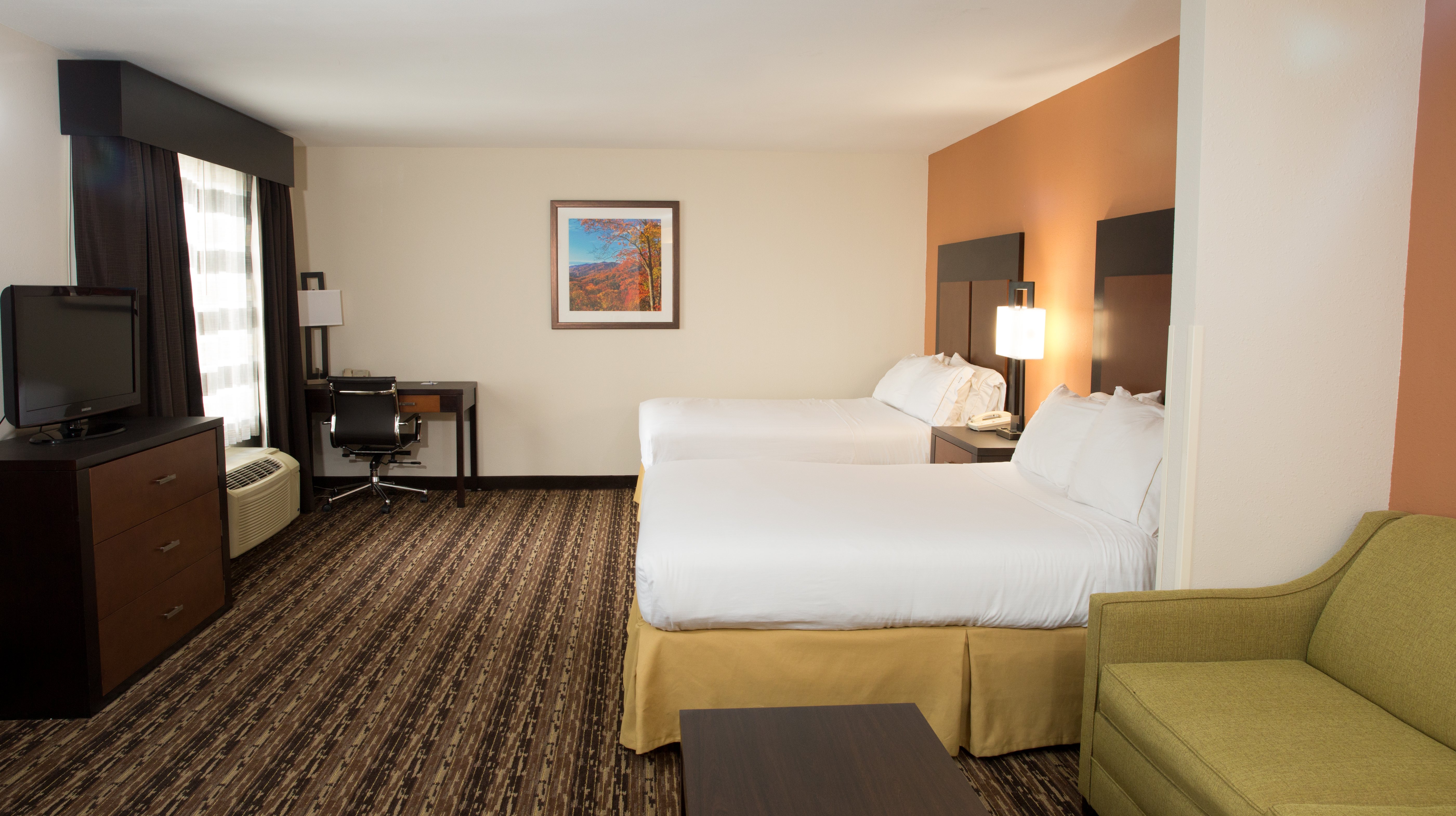 holiday inn express hotel and suites cherokee casino by ihg