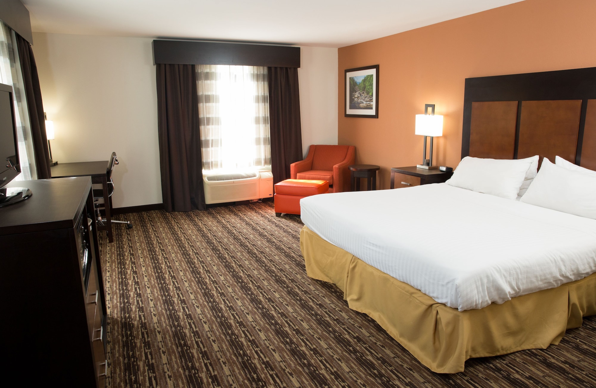 holiday inn express hotel and suites cherokee casino by ihg