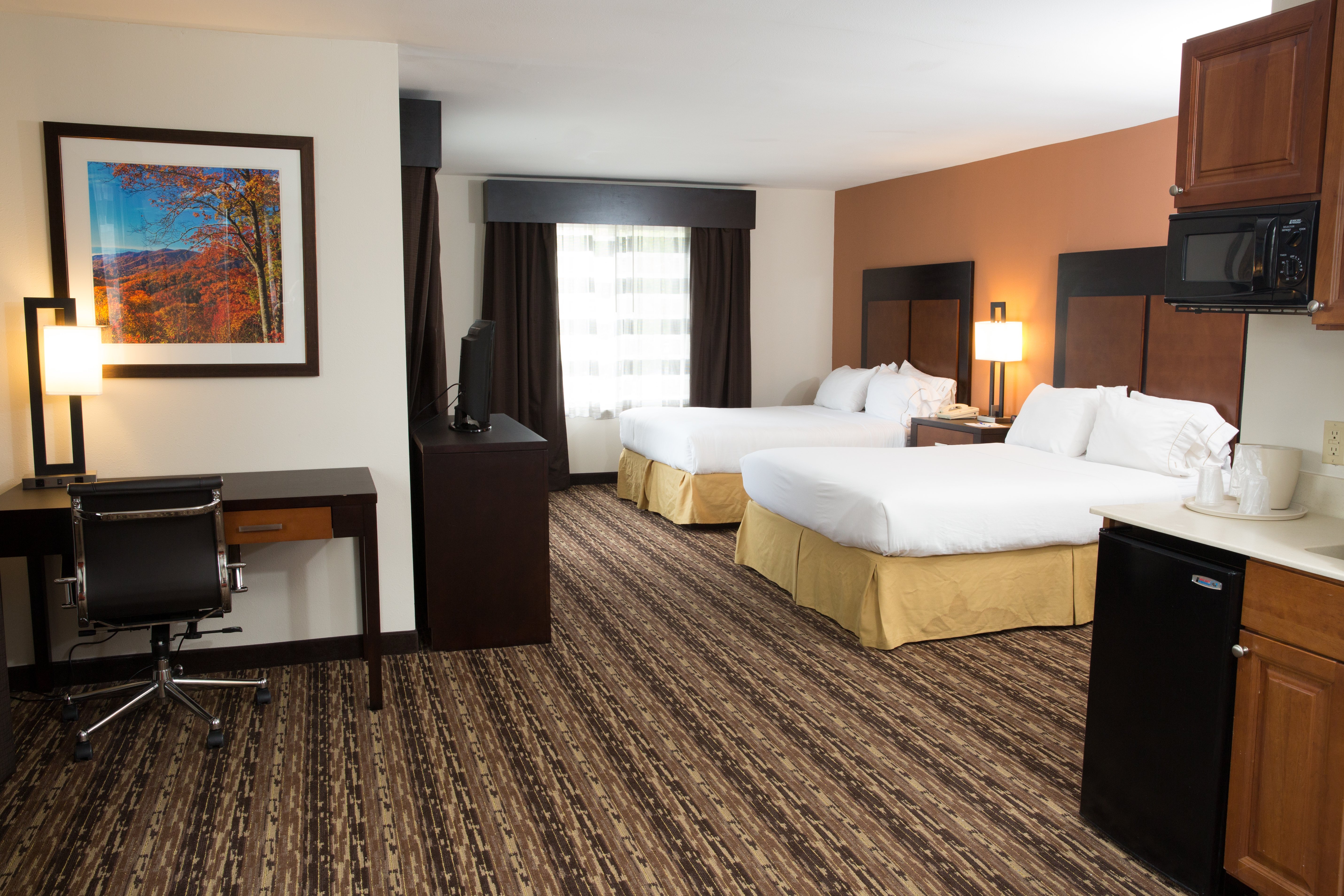 holiday inn express hotel and suites cherokee casino by ihg