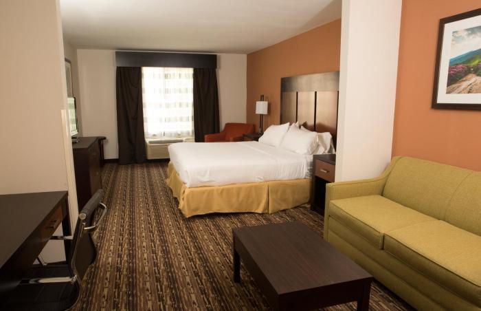 holiday inn express hotel and suites cherokee casino by ihg