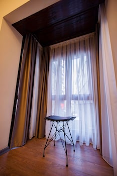 grand balyan hotel and restaurant
