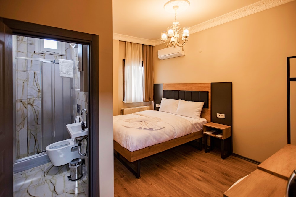 grand balyan hotel and restaurant