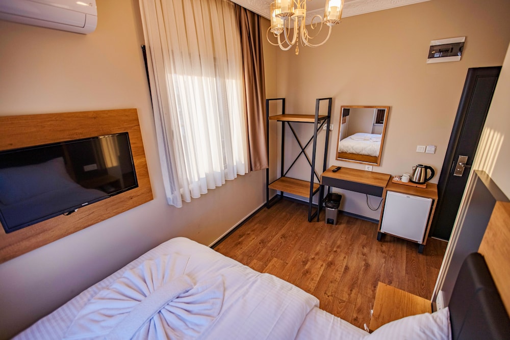 grand balyan hotel and restaurant