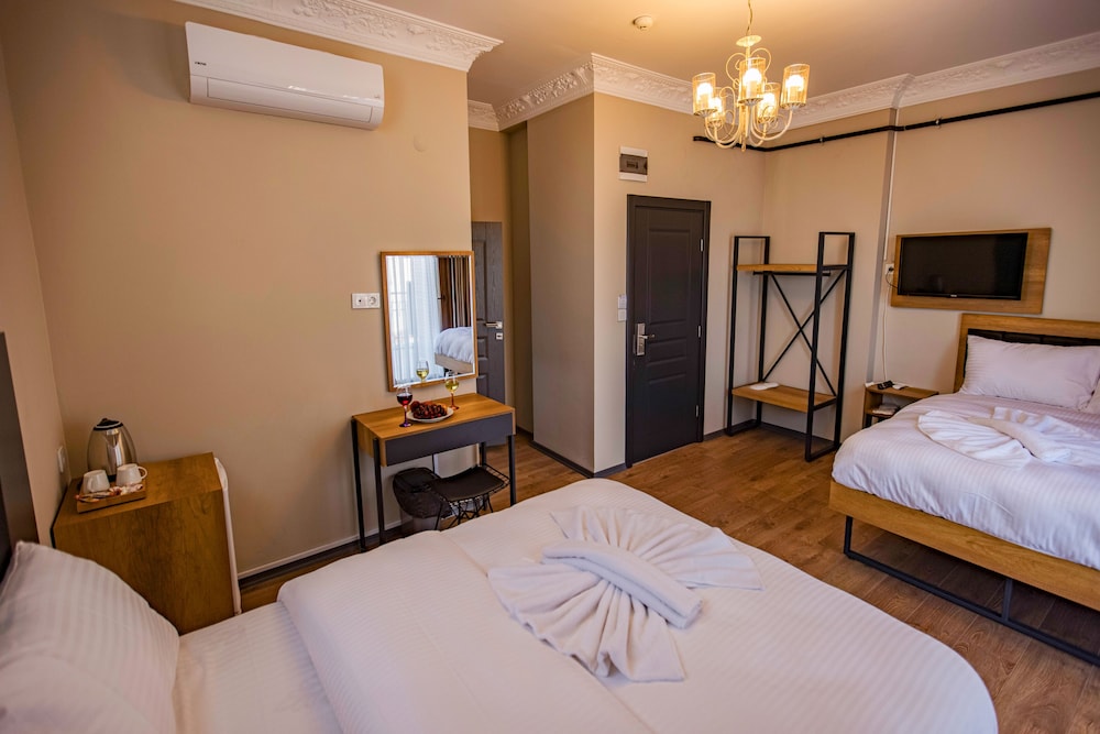 grand balyan hotel and restaurant
