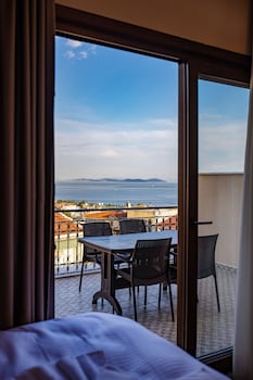 grand balyan hotel and restaurant