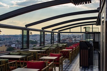 grand balyan hotel and restaurant