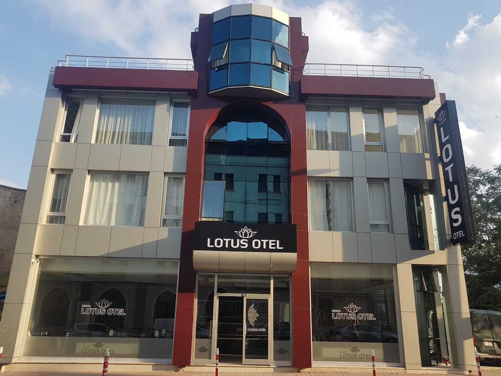 lotus otel