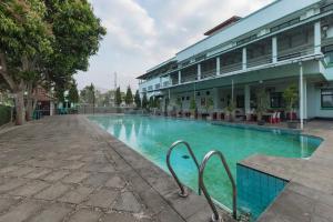 hotel ayong linggarjati kuningan
