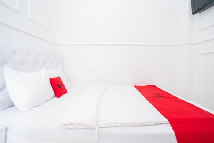 reddoorz syariah aura homestay