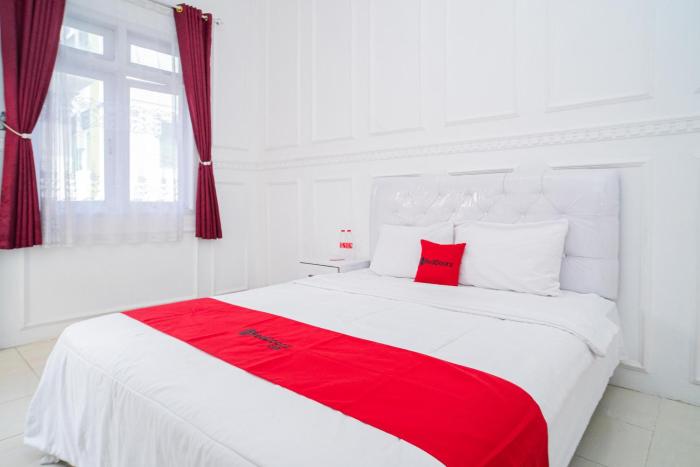 reddoorz syariah aura homestay