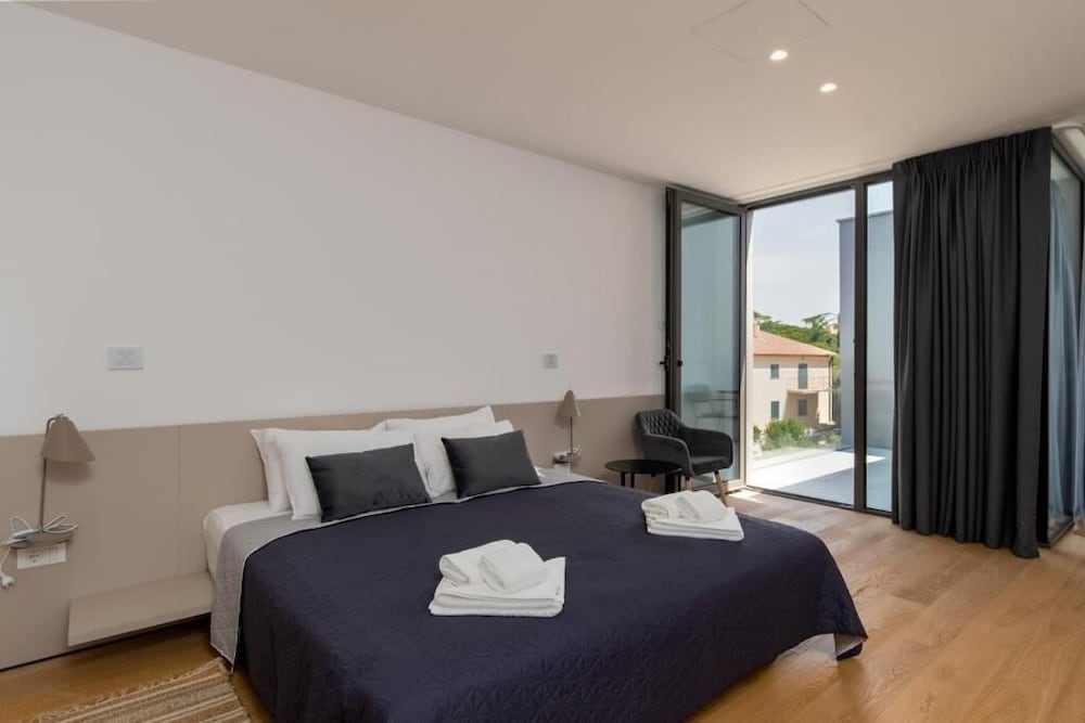 rm luxury villa with pool in rovinj