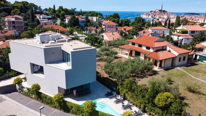 rm luxury villa with pool in rovinj