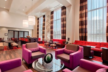 Hampton Inn & Suites Detroit / Airport - Romulus,Detroit>>Dearborn,3 star