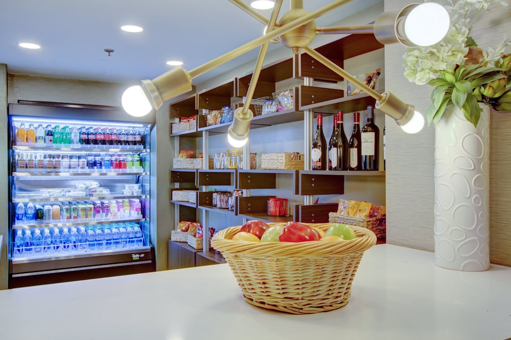 crowne plaza charleston airport conv ctr by ihg
