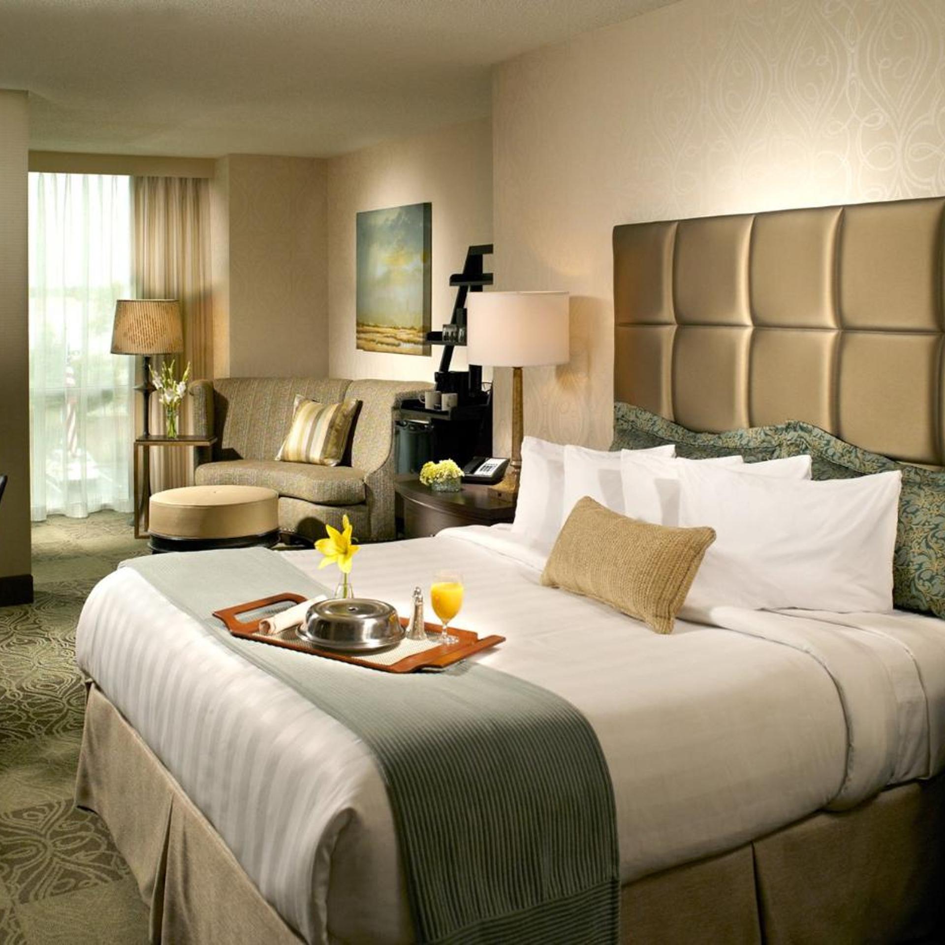 crowne plaza charleston airport conv ctr by ihg