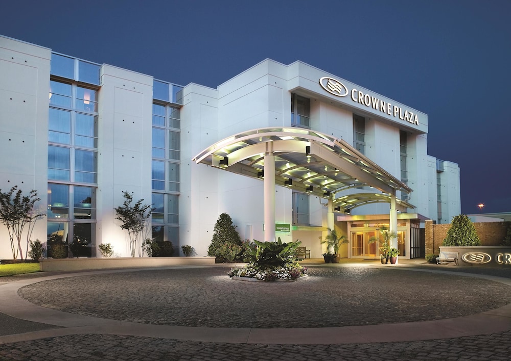 crowne plaza charleston airport conv ctr by ihg