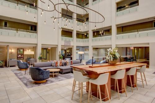 crowne plaza charleston airport conv ctr by ihg