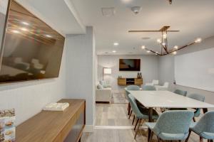 crowne plaza charleston airport conv ctr by ihg