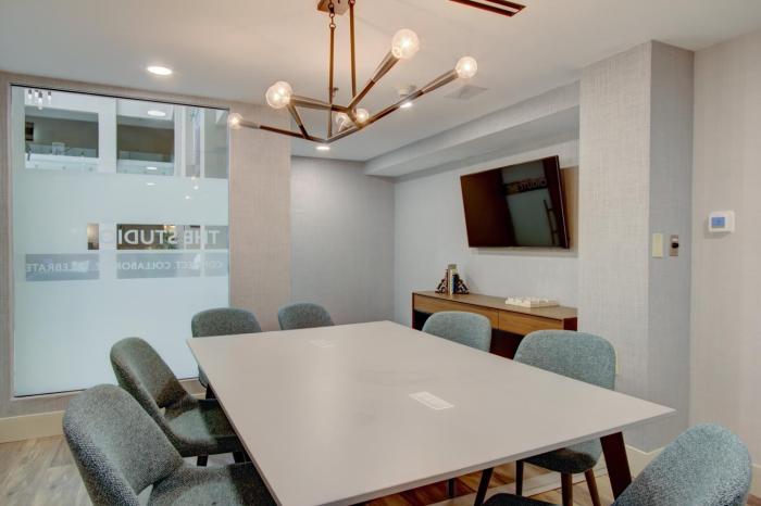 crowne plaza charleston airport conv ctr by ihg
