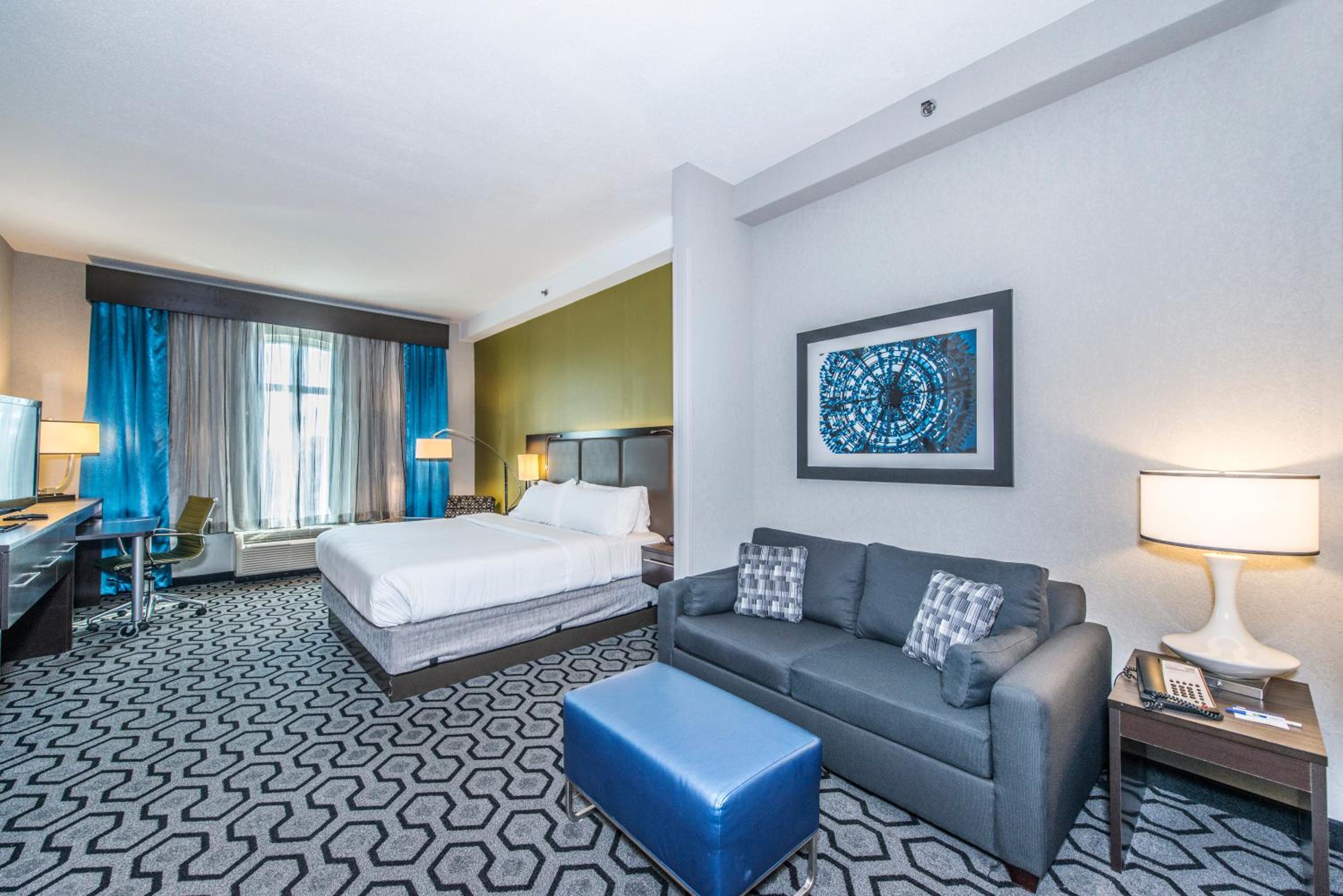 holiday inn express and suites charleston arpt con
