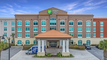 Holiday Inn Express And Suites Charleston Arpt Con,North Charleston>>Charleston,3 star