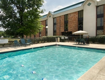wingate by wyndham st louis fenton route 66
