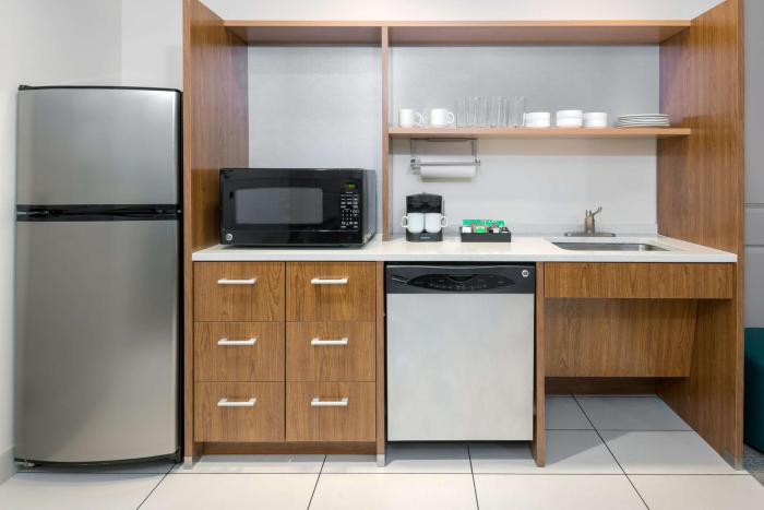 home2 suites by hilton charleston airport convention center sc