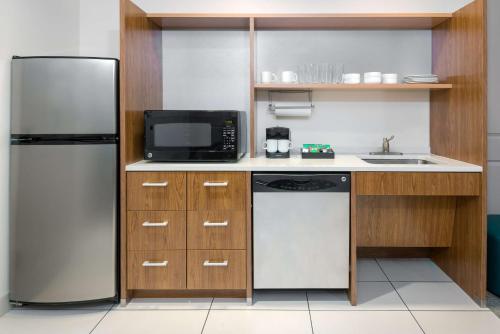 home2 suites by hilton charleston airport convention center sc