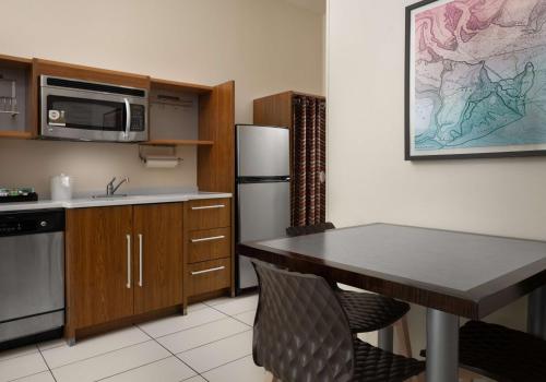 home2 suites by hilton charleston airport convention center sc