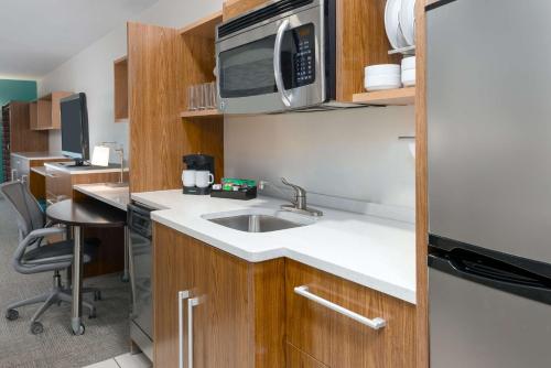 home2 suites by hilton charleston airport convention center sc