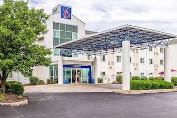 Motel 6 Caseyville, Il - Caseyville Il,Collinsville>>Caseyville,2 star
