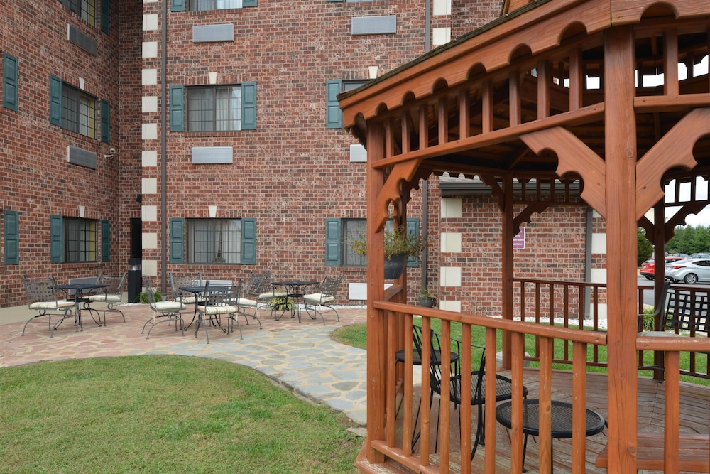 country hearth inn and suites edwardsville st louis