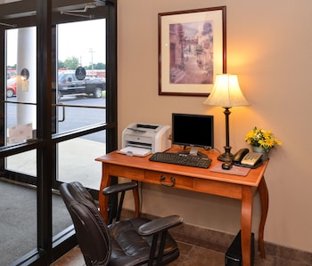 country hearth inn and suites edwardsville st louis