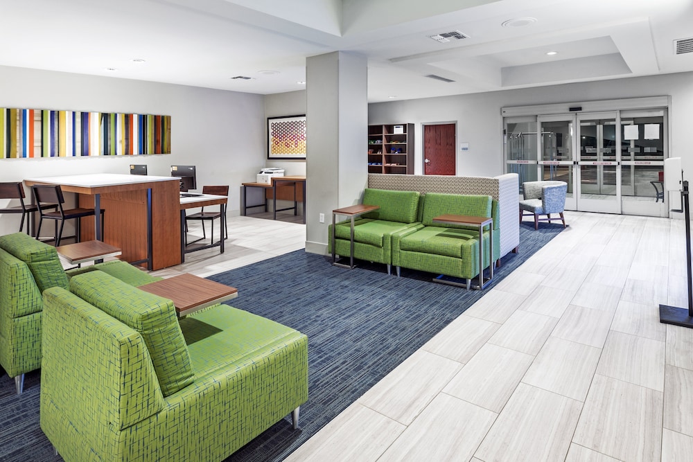 holiday inn express and suites west by ihg