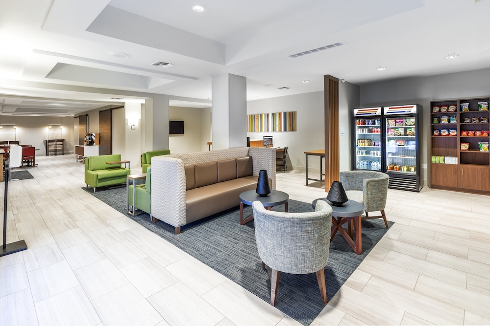 holiday inn express and suites west by ihg