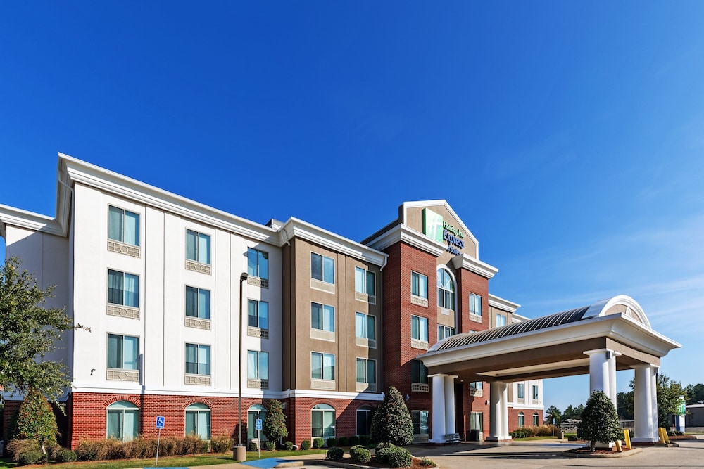 holiday inn express and suites west by ihg